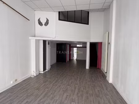 location local commercial tours 37000