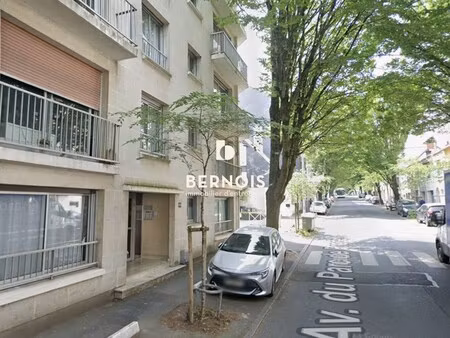 location local professionnel 142m² nantes 44100