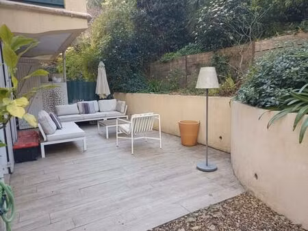 appartement 2 pièces de 53 m² à toulon cap brun
