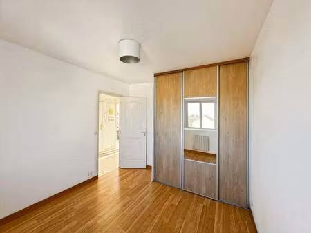 appartement 2 pièces de 40 m² à tremblay-en-france