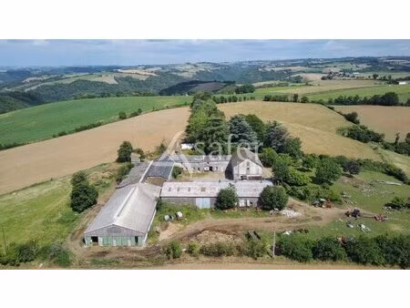 propriété 40ha idéal élevage et tourisme rural zone montagne