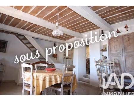 maison de village à trigance (83840)
