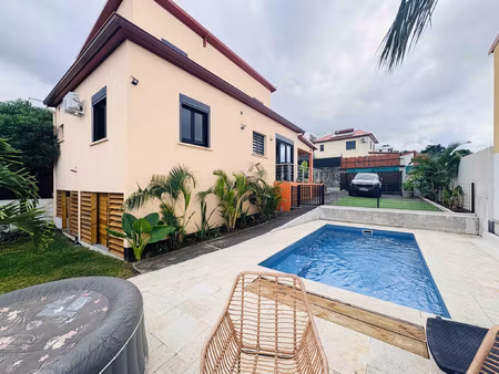 location maison 4 pièces 98m² la possession 97419