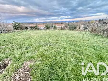 vente terrain à montbrison (42600) : à vendre / 695m² montbrison