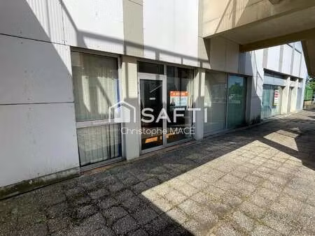 vente bureaux et commerces à laval centre-ville préfecture (53000) : à vendre / 117m² lava