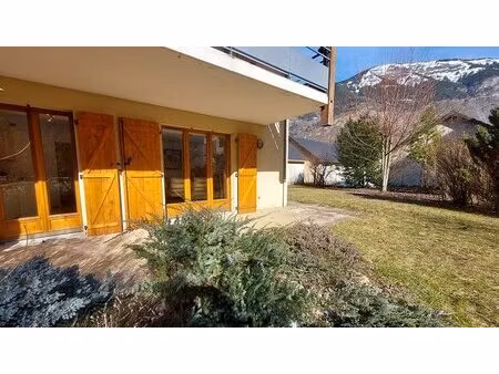 appartement avec jardin et garage