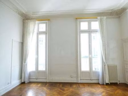 location appartement 4 pièces à angers (49000) : à louer 4 pièces / 81m² angers