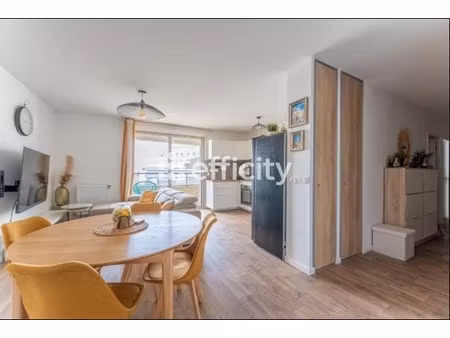 appartement 3 pièces - 63 m²