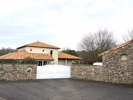 vente villa 7 pièces 225 m² à vivonne (86370)  399 950 €