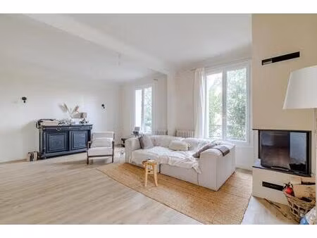 élégante maison familiale de 8 pièces à brunoy