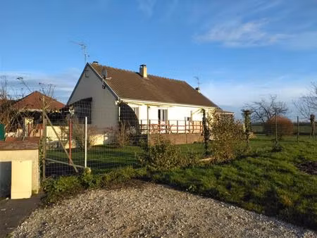 maison lumineuse de 118 m² avec sous-sol à machault