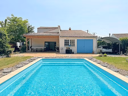 maison en pierre 188 m² - calme  terrain 9 000 m²  piscine  5 chambres  garage  dépendance