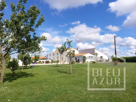 vente maison 8 pièces 251 m² à luçon (85400)  508 000 €