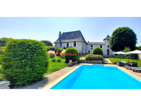 vente maison 7 pièces 230 m² à aurillac (15000)  499 990 €