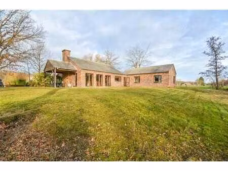 authentique bungalow avec vue magnifique dans les lievekensb