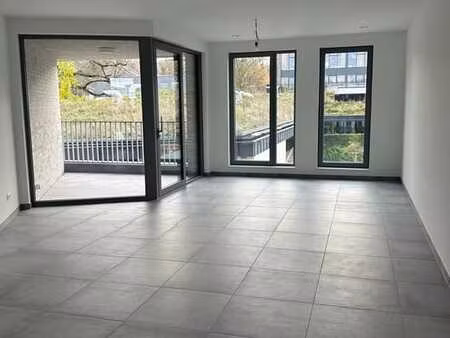 nouveau apt de 90 m2  1 chambre et terrasse couverte prive