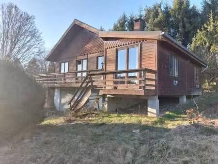 chalet à rénover avec jardin et garage
