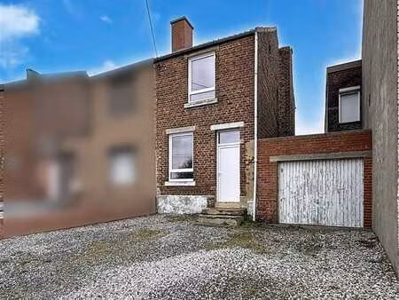 agréable maison à rénover 2 ch + jardin