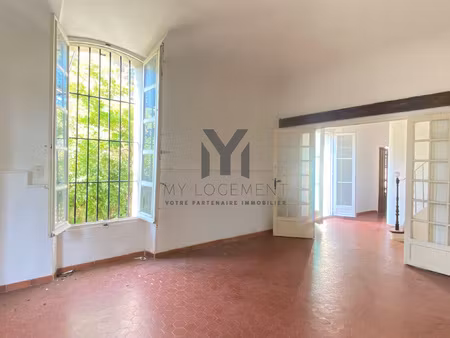 longère vieilles pierres à renover proche de la mer à sanary