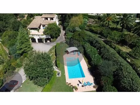 villa provencale avec vue dominante