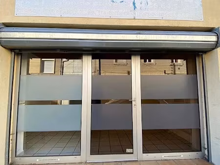 location locaux professionnels 0 pièces 42.45 m² à salon-de-provence (13300)  570 €