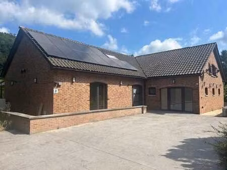 un bungalow 4 façades sis enclos de l’amblève 5