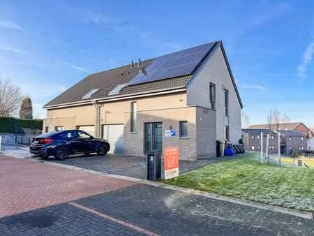 maison récente au calme dans un cul-de-sac