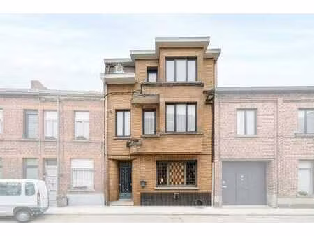 maison à rénover au centre de ninove