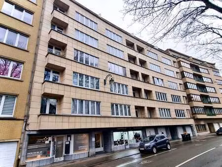 spacieux appartement 2 ch + poss. garage-box fermé