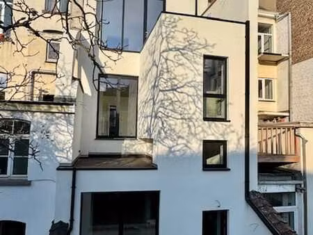 splendide triplex : 3 chambres et terrasse