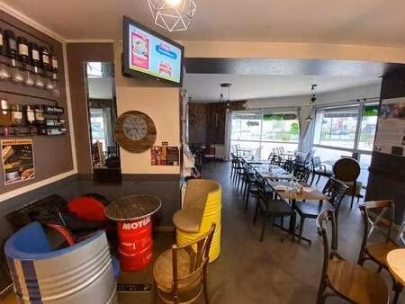 vente bureaux et commerces à nantes (44000) : à vendre / 200m² nantes