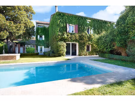 grande maison de notable avec piscine et dépendance