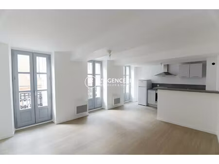 appartement t3 - centre historique