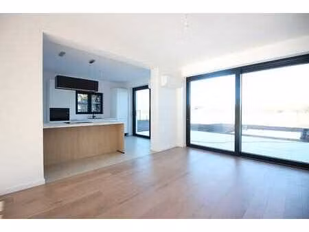 maison familiale économe en énergie avec jardin privé (5)