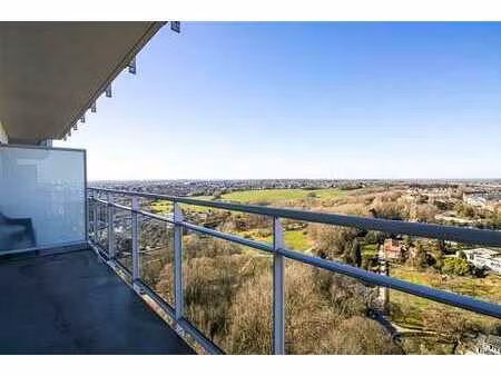 très bel appartement 2 chambres de ± 116 m²