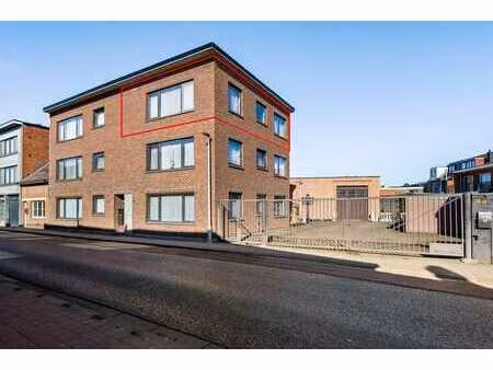 ruim en lichtrijk 2-slaapkamerappartement (91 m²) in hart...