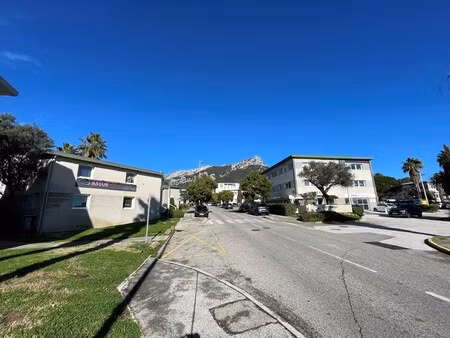 location local professionnel 127m² la valette du var 83160