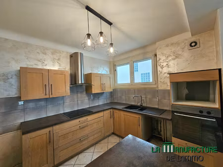 appartement f4 91.43 m2 deux chambre hyper centre