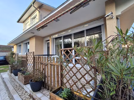 maison avec vie de plain pied à saclas