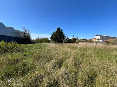 terrain poitiers 2453 m2