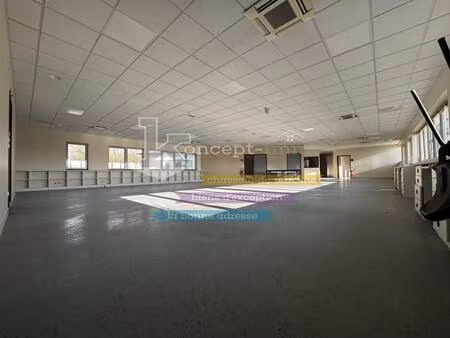 290 90m² de bureaux à louer