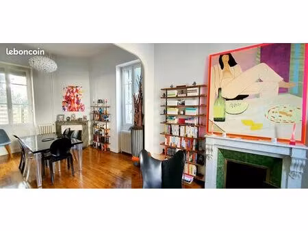 maison 10 pièces 250 m²