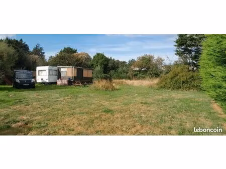 vends terrain de loisirs