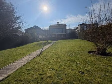 maison 6 pièces 110 m²