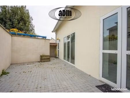 maison 2 pièces 63 m²