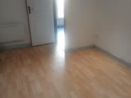 appartement à louer dans le centre du village