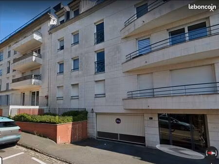 place parking sous-terrain