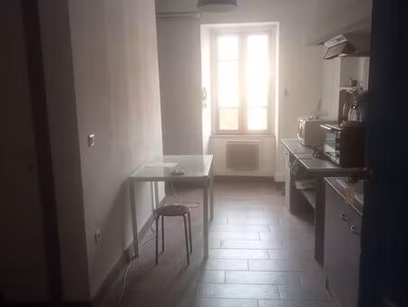 appartement à louer dans le centre du village