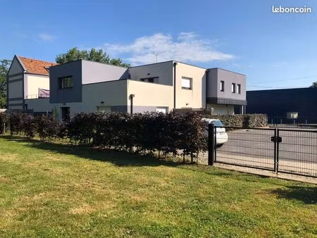 duplex t3 grand standing fouquières les béthune proche grands axes a26 rn41