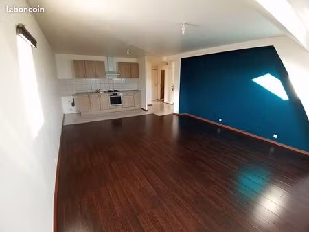 grand appartement t3 de 80 m2